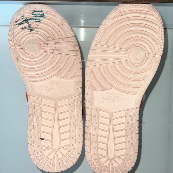 Sail/Orange Quartz/White/Orange Air Jordan 1 Mid SE 'Corduroy' Size 7.5 - Picture 9 of 9